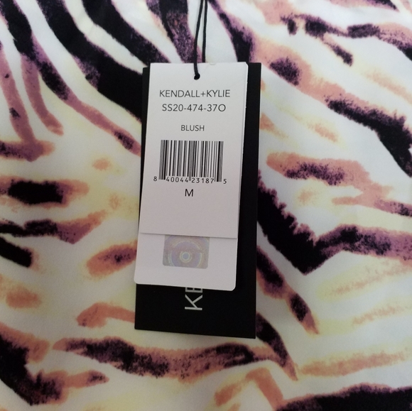 KENDALL & KYLIE Patterned Skirt. Nature, Watercolor, Abstract Inspired. NEW NWT - Picture 3 of 14